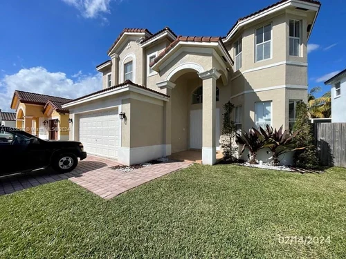 10869 SW 242nd St, Homestead FL 33032