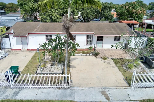 15621 SW 300th St, Homestead FL 33033