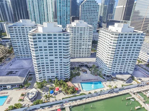 825 Brickell Bay Dr # 847, Miami FL 33131