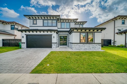 7365 SW 163rd Pl, Miami FL 33193