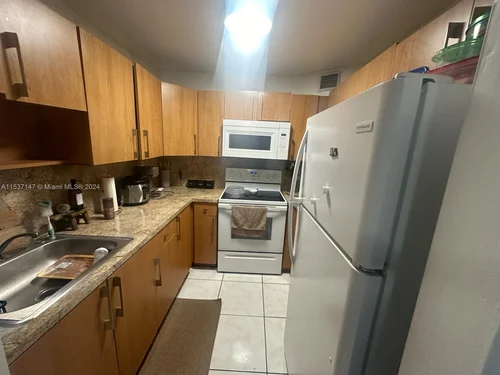 6620 W 2nd Ct # 102, Hialeah FL 33012