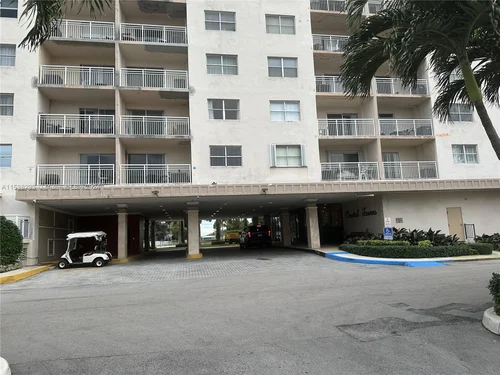 400 Kings Point Dr # 1021, Sunny Isles Beach FL 33160