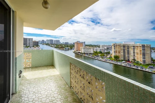 1833 S Ocean Dr # 1412, Hallandale Beach FL 33009