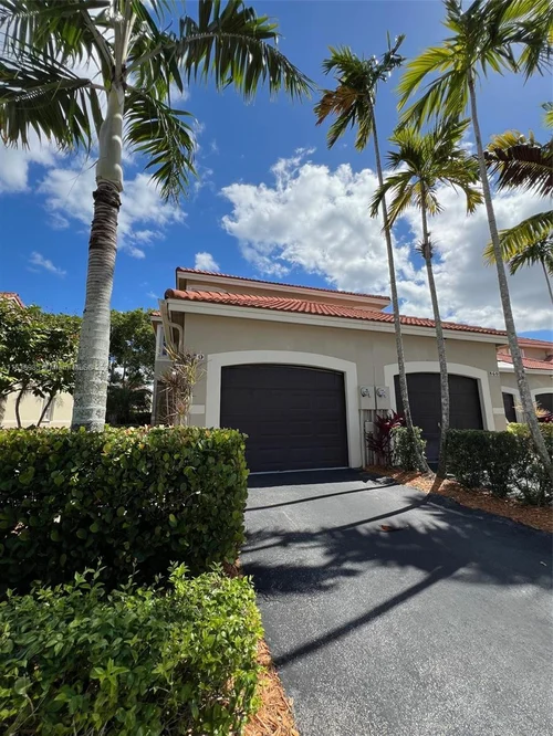 870 Sorrento Dr, Weston FL 33326