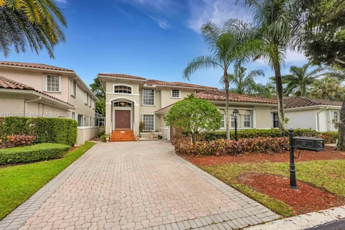 4581 NW 93rd Doral Ct, Doral FL 33178