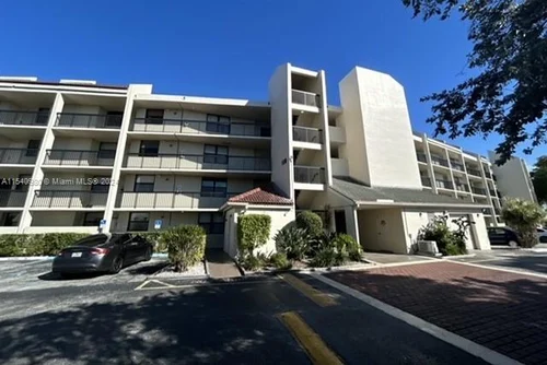 118 Lake Emerald Dr # 110, Oakland Park FL 33309
