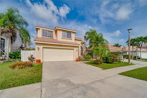 1346 SW 180th Ave, Pembroke Pines FL 33029