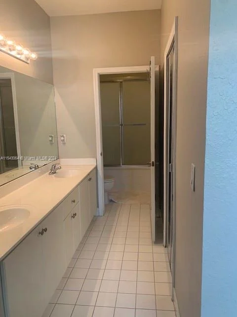 9123 SW 152Path # A, Miami FL 33196