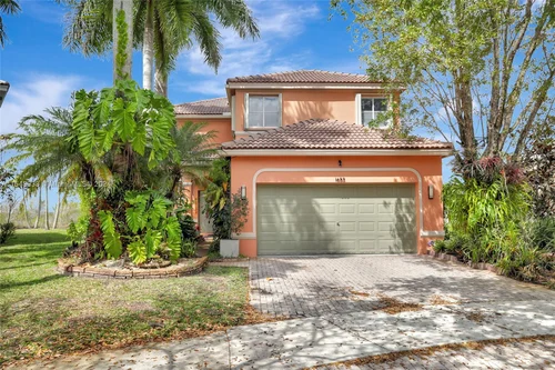 1653 Winterberry Ln # 1653, Weston FL 33327