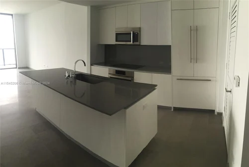 68 SE 6th St # 3406, Miami FL 33131