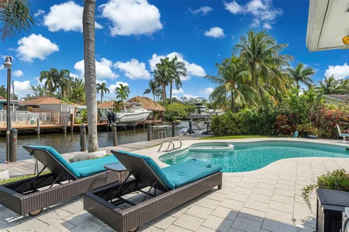 806 Argonaut Is, Dania Beach FL 33004
