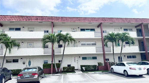 8980 S Hollybrook Blvd # 307, Pembroke Pines FL 33025