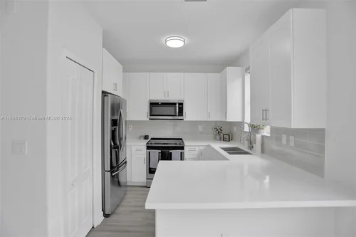 6902 NW 174th Ter # E103, Hialeah FL 33015