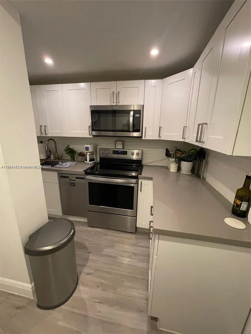 7801 NE 4th Ct # 105, Miami FL 33138