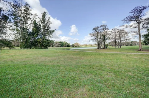 8050 W Mcnab Rd # 216, Tamarac FL 33321