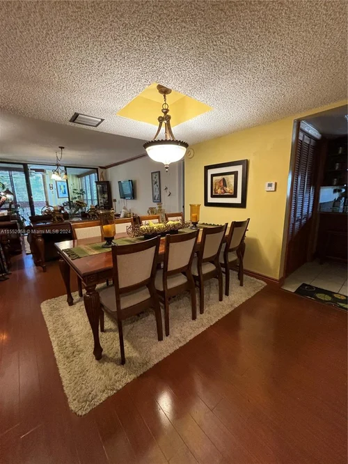 16251 Golf Club Rd # 302, Weston FL 33326