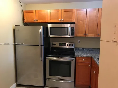 482 NW 165th Street Rd # A204, Miami FL 33169