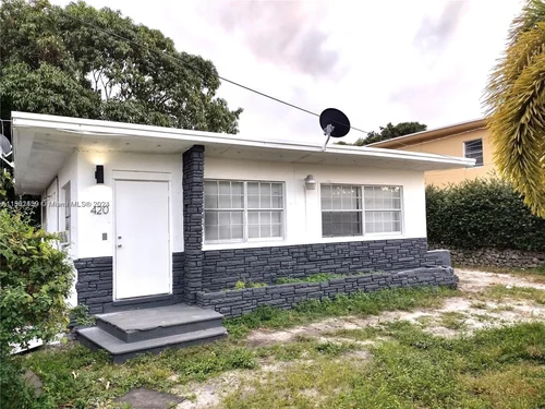 420 NW 59th Ter # 420, Miami FL 33127