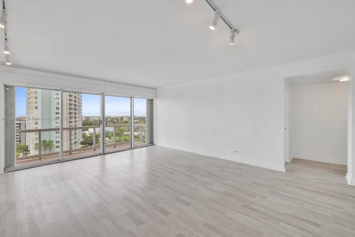 2451 Brickell Ave # 15K, Miami FL 33129