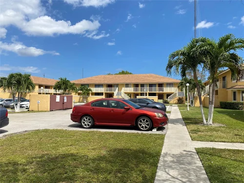 540 NW 214th    St # 201, Miami Gardens FL 33169