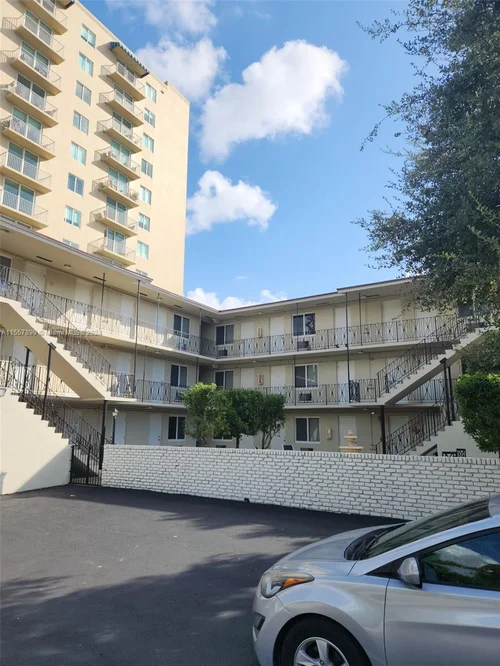 1085 SW 37th Ave # 11, Miami FL 33135