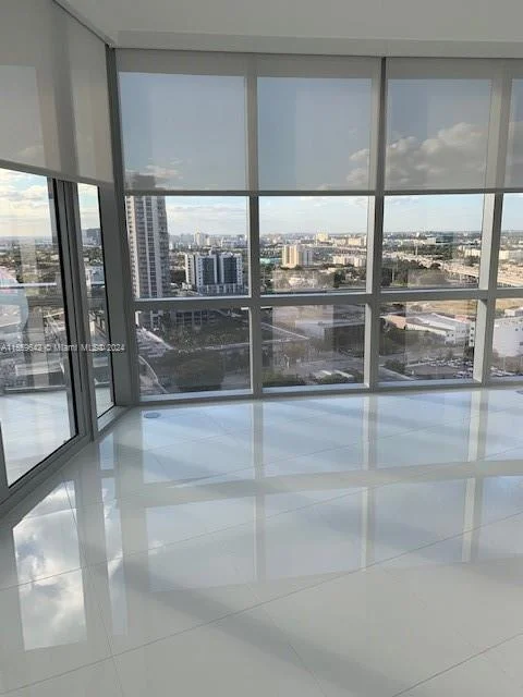 851 NE 1st Ave # 2110, Miami FL 33132