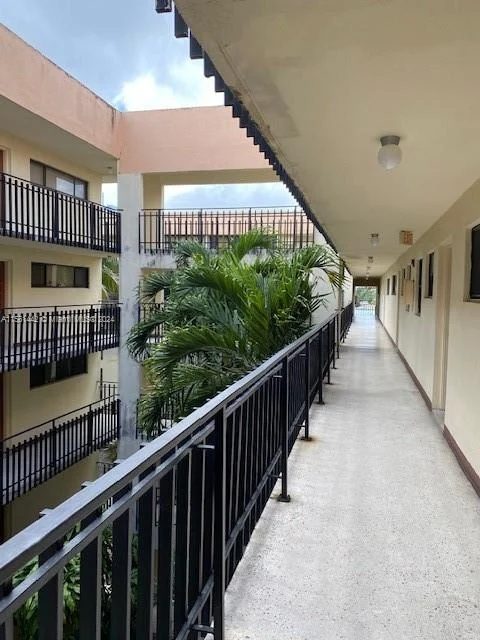 650 NE 149th St # 309A, Miami FL 33161