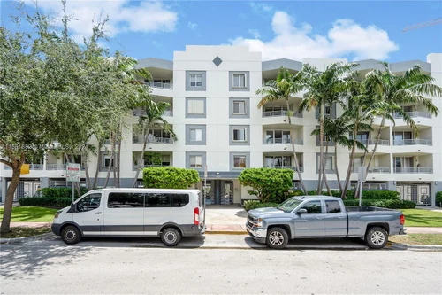 1401 Bay Rd # 504, Miami Beach FL 33139