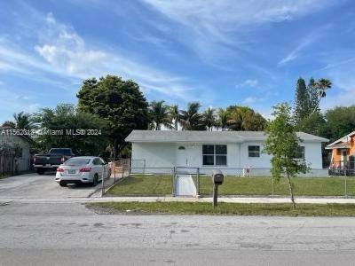 3715 NW 203rd St, Miami Gardens FL 33055