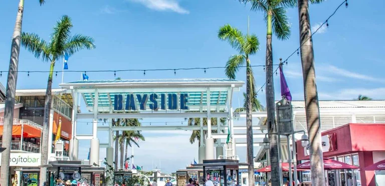 Bayside Marketplace: conozca el lugar perfecto en Miami