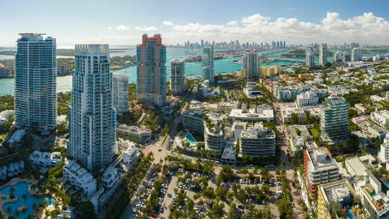Mercado inmobiliario de Miami en octubre de 2024