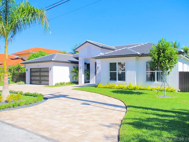 17261 SW 92nd Ct, Palmetto Bay FL 33157