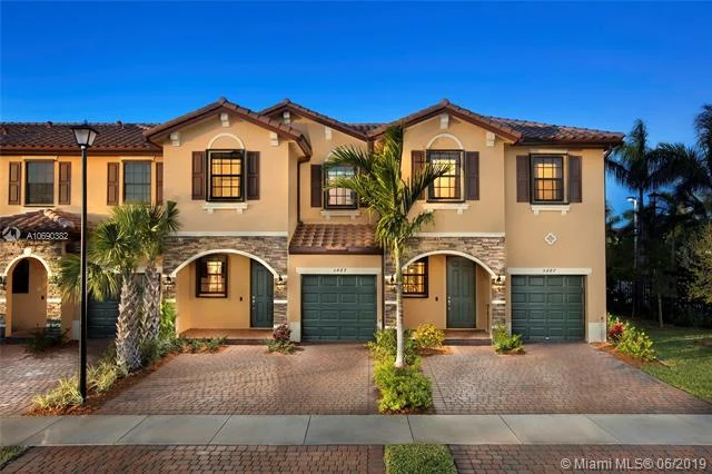 2705 NW 55 Ave, Margate FL 33063