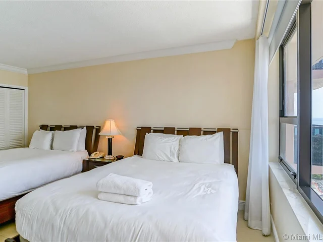 5225 Collins Ave # 1417, Miami Beach FL 33140