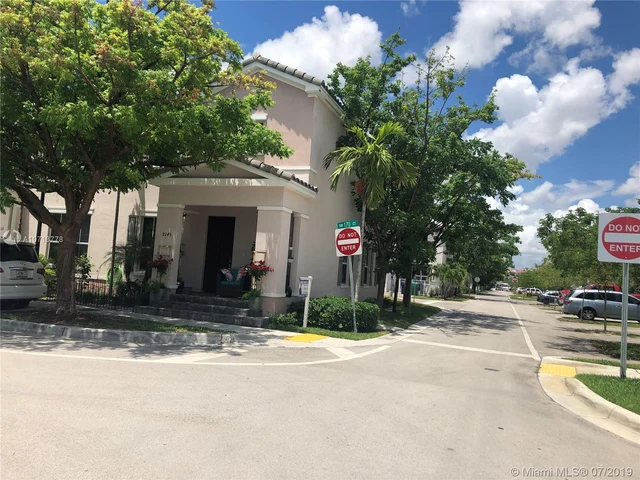 9245 SW 170th Ct # 9245, Kendall FL 33196