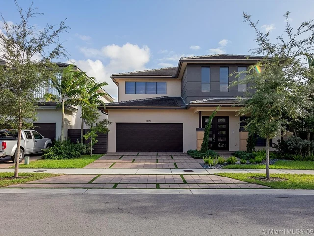 16170 SW 136th Way, Kendall FL 33196