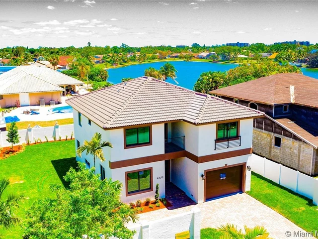 4850 NW 73 Ave, Lauderhill FL 33319