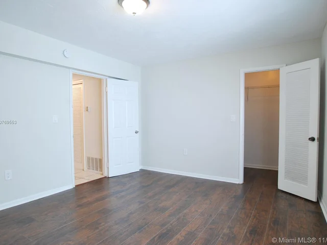 1662 Lincoln Ct # 402, Miami Beach FL 33139