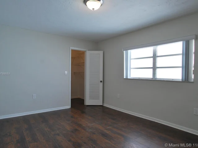 1662 Lincoln Ct # 402, Miami Beach FL 33139