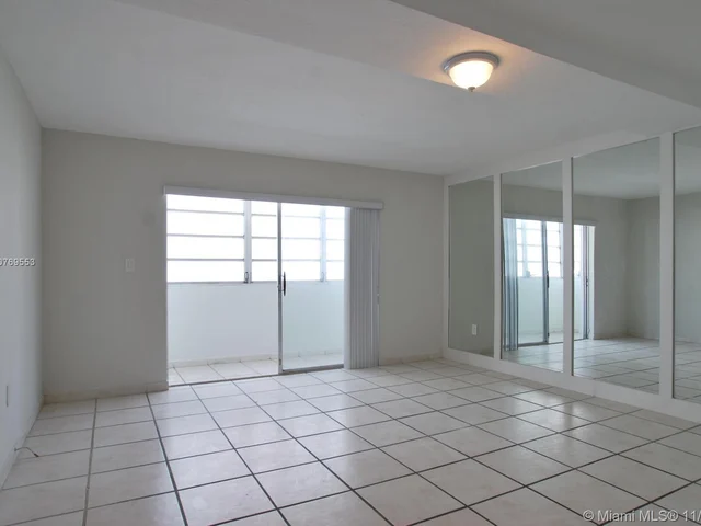 1662 Lincoln Ct # 402, Miami Beach FL 33139