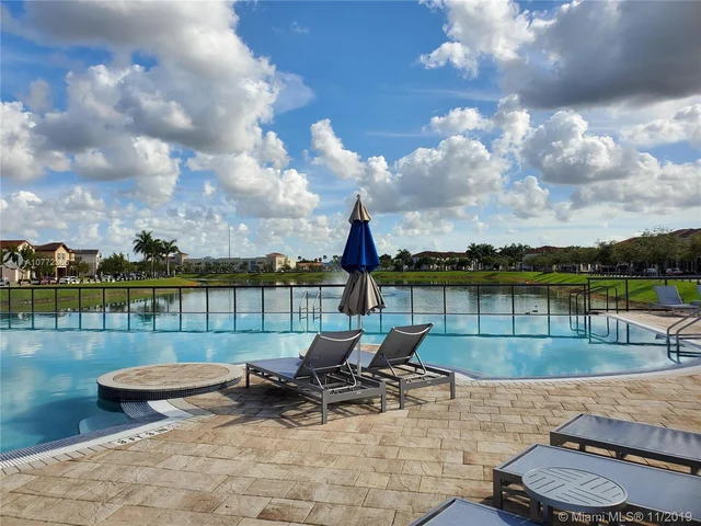 9446 SW 170 PATH, Kendall FL 33196