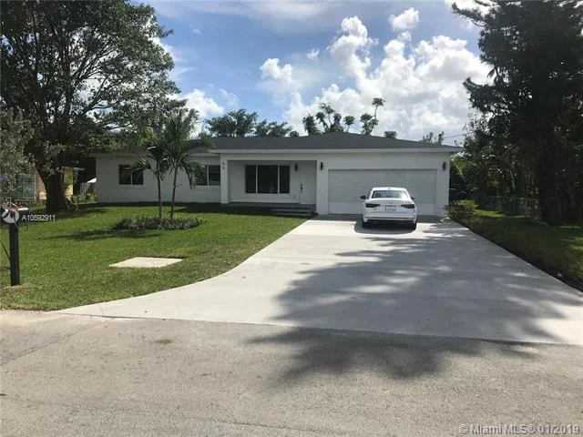66 NE 146th St, Miami FL 33161