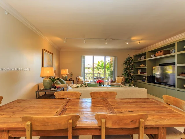 19124 Fisher Island Dr # 19124, Miami FL 33109