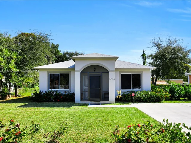 14725 NW 10th Ct, Miami FL 33168