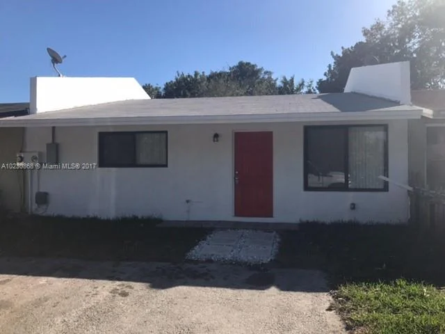1360 KIA DR # 1360, Homestead FL 33033