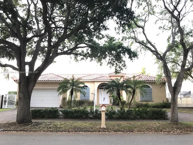 7943 NW 163rd Ter, Miami Lakes FL 33016