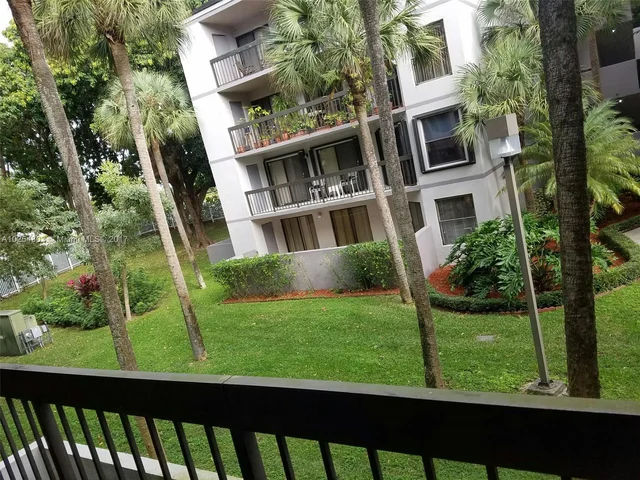 8820 SW 132nd Pl, Miami FL 33186