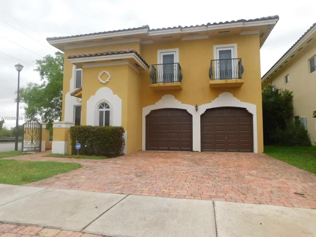 15681 SW 13th Ter, Miami FL 33194