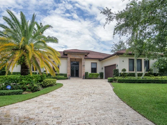 14205 SW 81 Ave, Palmetto Bay FL 33158