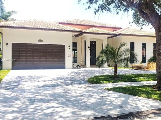 8475 NW 169 ter, Miami Lakes FL 33016
